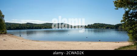 Limousin Region, Ufer des Sees von Vassiviere, Creuse und Haute Vienne Departements. Nouvelle-Aquitaine. Frankreich Stockfoto