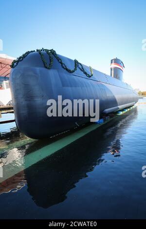 Kiel, Deutschland. September 2020. Auf der Werft von thyssenkrupp Marine Systems (TKMS) wird ein U-Boot der Klasse HDW 209/1400mod der ägyptischen Marine getauft. Das U-Boot wurde IN einer kleinen Zeremonie am Dienstag "44" getauft. Quelle: Christian Charisius/dpa/Alamy Live News Stockfoto