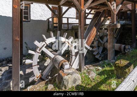 Eine alte Mühle in Santa Maria Val Müstair, Kanton Graubünden, Schweiz. Museum Der Mulino Mall Stockfoto