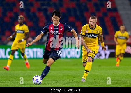 Takehiro Tomiyasu (FC Bologna) während Bologna gegen Parma, italienische Fußballserie A Spiel in Bologna, Italien, September 28 2020 Stockfoto