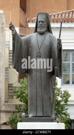 Statue von Damaskinos von Athen (1891-1949) der Erzbischof von Athen und ganz Griechenland. Stockfoto
