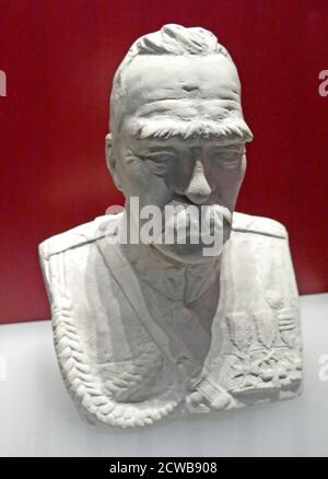 Büste von Jozef Klemens Pilsudski (1867 - 1935), polnischer Staatsmann, der als Staatschef (1918-22) und erster Marschall von Polen (ab 1920) diente. Er galt de facto als Führer (1926-35) der Zweiten Polnischen Republik Stockfoto