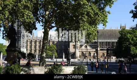 Blick auf das britische parlament; geschlossen nach der Prorogation des Parlaments, angeordnet von Königin Elizabeth II auf Anraten des konservativen Premierministers Boris Johnson am 28. August 2019. Oppositionspolitiker sahen dies als verfassungswidrigen Versuch, die parlamentarische Kontrolle des Brexit-Plans der Regierung zu reduzieren. Der Oberste Gerichtshof des Vereinigten Königreichs hat am 24. September 2019 entschieden, dass die Prorogation rechtswidrig war. Stockfoto