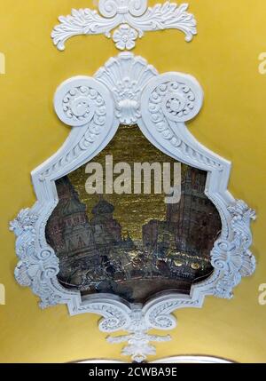 Komsomolskaja U-Bahn-Station im Krasnoselski Bezirk, Moskau. Der Bahnhof ist bekannt für seine unter dem verkehrsreichsten Moskauer Verkehrsknotenpunkt, Komsomolskaja-Platz. Das erste südliche Segment der Kolzewaja Linie ist dem Sieg über Nazi-Deutschland gewidmet, der nördliche Abschnitt ist dem Thema der Nachkriegsarbeit gewidmet. Komsomolskaja ist jedoch eine klare Ausnahme: Lead Designer Alexei Schtschusev entworfen es als Illustration einer historischen Rede von Joseph Stalin am 7. November 1941. In dieser Rede erinnerte Stalin an Alexander Newski, Dmitri Donskoi und andere Milit Stockfoto