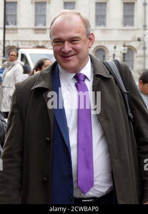 Sir Ed Davey kommt zu einem Medieninterview, nachdem das parlament zum Sitzen zurückgekehrt ist, nachdem die Prorogation vom Obersten Gerichtshof für nichtig erklärt wurde. September 2019. Sir Ed Davey (geb. 1965), britischer Politiker, der seit 2019 als stellvertretender Vorsitzender der Liberaldemokraten tätig ist. Von 2012 bis 2015 war er als Staatssekretär für Energie und Klimawandel in der konservativ-liberal-demokratischen Koalition tätig Stockfoto