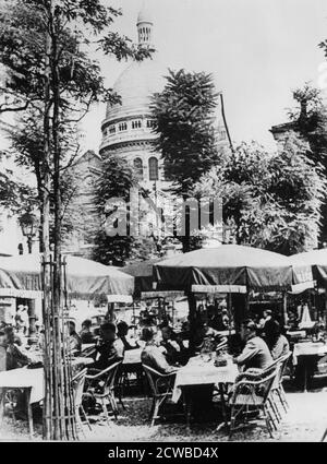 Deutsche Soldaten entspannen vor einem Restaurant in Montmartre, Paris, Juni 1941. Besetzt Paris war eine wünschenswerte Entsendung für die Mitglieder des deutschen Militärs während des Zweiten Weltkriegs Der Fotograf ist unbekannt. Stockfoto