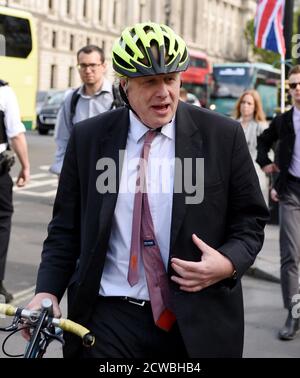 Foto des ehemaligen Bürgermeisters von London, Boris Johnson. Alexander Boris de Pfeffel Johnson (1964-) britischer Politiker, Schriftsteller und ehemaliger Journalist, der seit 2019 als Premierminister des Vereinigten Königreichs und Vorsitzender der Konservativen Partei tätig ist. Von 2016 bis 2018 war er Außenminister und von 2008 bis 2016 Bürgermeister von London. Stockfoto