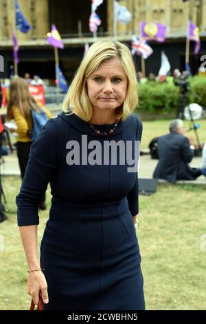 Foto von Justine Greening (1969-) eine britische ehemalige Politikerin, die von 2016 bis 2018 als Staatssekretärin für Bildung und von 2005 bis 2019 als Parlamentsmitglied für Putney tätig war. Stockfoto