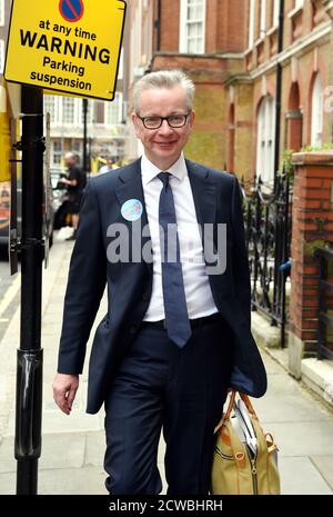 Foto von Michael Gove. Michael Andrew Gove (1967-) ein britischer konservativer Politiker, der seit Juli 2019 Kanzler des Herzogtums Lancaster ist. Seit 2005 ist er Mitglied des Parlaments von Surrey Heath. 2007 wurde er von David Cameron als Schattenminister für Kinder, Schulen und Familien in das Schattenkabinett berufen. Stockfoto