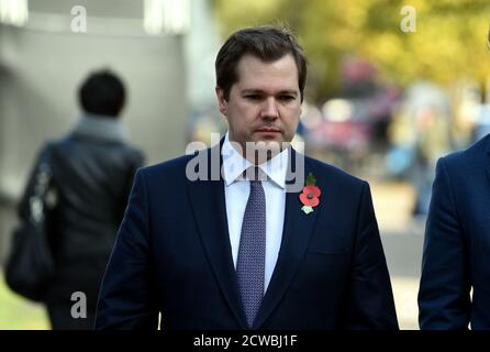 Foto von Robert Jenrick. Robert Edward Jenrick (1982-) ein hochrangiger Politiker der britischen Konservativen Partei, der seit 2019 als Staatssekretär für Wohnungsbau, Gemeinden und Kommunalverwaltung tätig ist. Seit 2014 ist er Mitglied des Parlaments von Newark Stockfoto