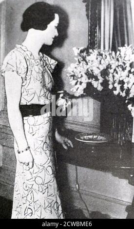 Schwarz-Weiß-Fotografie von Frau Wallis Simpson (1896-1986) in Cannes. Stockfoto