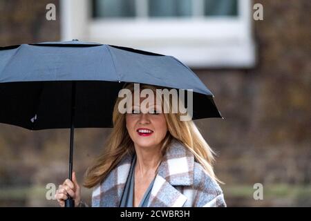 London 29. September 2020 Esther McVey Parlamentsmitglied von Tatton und Gründerin der konservativen Blauen Kragen besucht 11 Downing Street London Credit: Ian Davidson/Alamy Live News Stockfoto