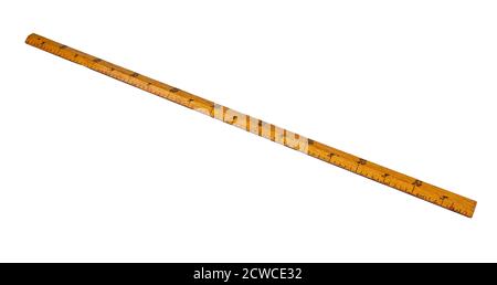 Holzmeterlineal isoliert auf weißem Hintergrund Vollansicht Stockfoto