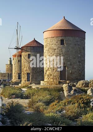 Windmühlen in Rhodos Stadt. Die Insel Rhodos. Griechenland Stockfoto