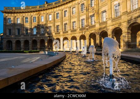 Buxton's frisch renoviertes Crescent and St Ann's Hotel eröffnet wieder 1. Oktober 2020 als The Buxton Crescent Hotel and Health Spa Stockfoto