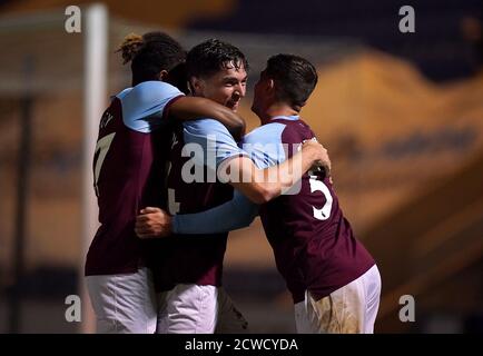 West Ham United U21 Conor Coventry feiert erzielte sein erstes Tor des Spiels während der EFL Trophy Spiel im JobServe Community Stadium, Colchester. Stockfoto