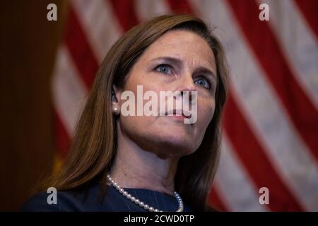 Richterin Amy Coney Barrett, auf dem Capitol Hill in Washington, Dienstag, 29. September 2020.Quelle: Graeme Jennings/Pool via CNPNominierte Richterin Amy Coney Barrett, am Capitol Hill in Washington, Dienstag, 29. September 2020. Quelle: Graeme Jennings/Pool via CNP weltweit Stockfoto
