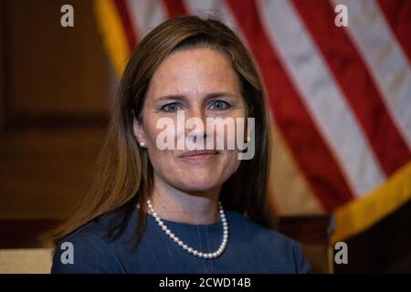 Richterin Amy Coney Barrett, auf dem Capitol Hill in Washington, Dienstag, 29. September 2020.Quelle: Graeme Jennings/Pool via CNPNominierte Richterin Amy Coney Barrett, am Capitol Hill in Washington, Dienstag, 29. September 2020. Quelle: Graeme Jennings/Pool via CNP /MediaPunch Stockfoto