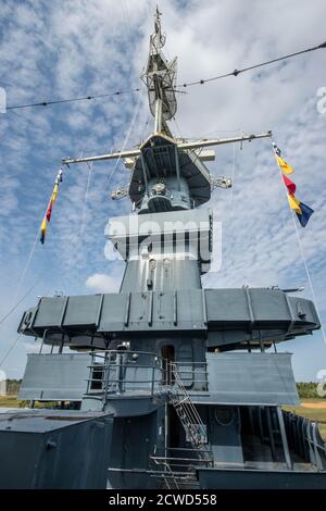 Wilmington, NC USA - Februar 11 2020 Schlachtschiff USS North Carolina, derzeit am Cape Fear River in Wilmington, NC. Stockfoto