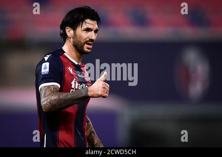Bologna, Italien - 28. September, 2020: Roberto Soriano von Bologna FC Gesten während der Serie A Fußballspiel zwischen Bologna FC und Parma Calcio. FC Bologna gewann 4-1 gegen Parma Calcio. Kredit: Nicolò Campo/Alamy Live Nachrichten Stockfoto