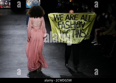 CHRISTIAN DIOR SS21 Runway während der Paris Fashion Week 2020. September - Paris, Frankreich 29/09/2020 Stockfoto