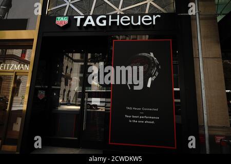 Tag Heuer-Logo an einem ihrer Zweige zu sehen. Stockfoto