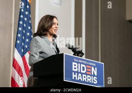 RALEIGH, NC, USA - 28. September 2020 - Demokratische Vize-Präsidentschaftskandidatin Kamala Harris hält eine Rede auf dem Wahlkampfweg 2020 bei Shaw Universi Stockfoto