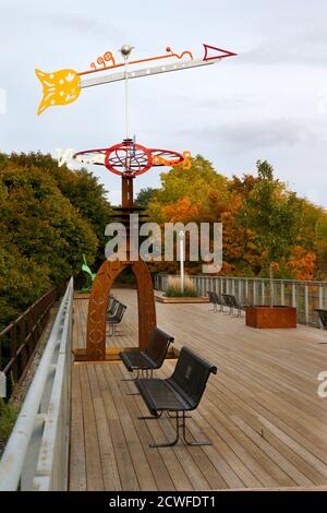 Sept 29 2020, St Thomas Ontario Kanada - Kanadas erster erhöhter Park auf der Westseite St. Thomas in Ontario Kanada. Bewaldeter Boden an erhöhter P Stockfoto