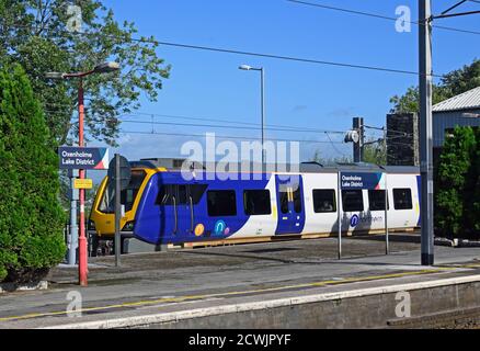 Northern Rail Class 195 Civity Personenzug. Oxenholme Lake District Station, Cumbria, England, Vereinigtes Königreich, Europa. Stockfoto