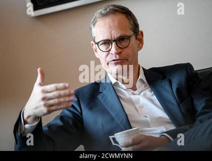 Berlin, Deutschland. September 2020. Berlins Regierender Bürgermeister Michael Müller (SPD), am Rande eines dpa-Interviews Quelle: Britta Pedersen/dpa-Zentralbild/ZB/dpa/Alamy Live News Stockfoto