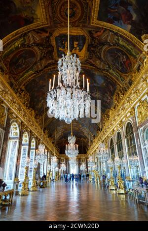 Spiegelsaal im Schloss von Versailles - Frankreich Stockfoto