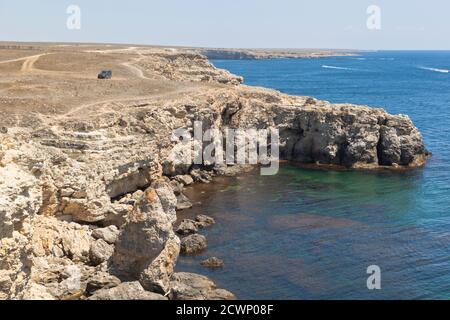 Die Landschaft der felsigen Küste der Halbinsel Tarchankut, Krim, Russland Stockfoto