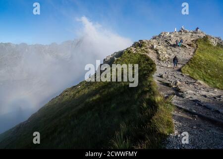 frontera entre Eslovaquia y Polonia, Kasprowy Wierch , parque nacional Tatra, Malopolska, Cárpatos, Polonia, europa Stockfoto