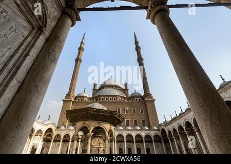 Innenhof der Großen Moschee von Muhammad Ali Pascha, die Zitadelle, Kairo Stockfoto