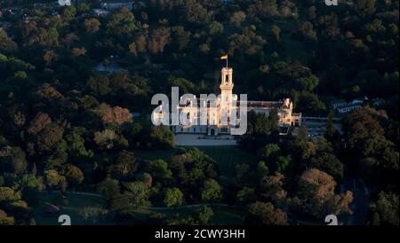 Melbourne Australien; Heritage Architecture, Government House in Domain Gardens Melbourne . Stockfoto