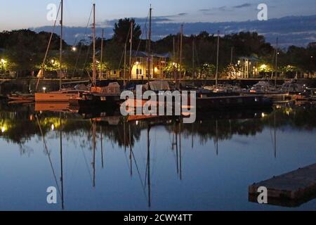 Preston Dock nach Sonnenuntergang 2 Stockfoto