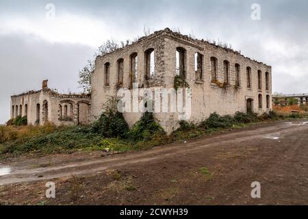 Stadtansichten und Zerstörung in Susa aus den Kriegsjahren. Susa, Nachbardorf Berg-Karabach Hauptstadt Stepanakert. Die Kaukasusrepublik wird zwischen Armenien und Aserbaidschan geführt. Stockfoto