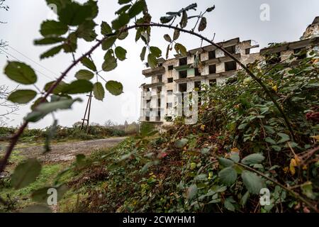 Stadtansichten und Zerstörung in Susa aus den Kriegsjahren. Susa, Nachbardorf Berg-Karabach Hauptstadt Stepanakert. Die Kaukasusrepublik wird zwischen Armenien und Aserbaidschan geführt. Stockfoto