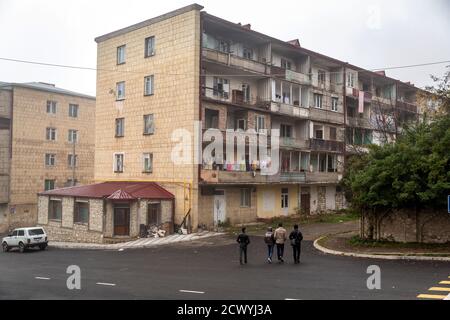 Stadtansichten und Zerstörung in Susa aus den Kriegsjahren. Susa, Nachbardorf Berg-Karabach Hauptstadt Stepanakert. Die Kaukasusrepublik wird zwischen Armenien und Aserbaidschan geführt. Stockfoto