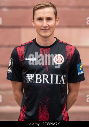 Wiesbaden, Deutschland. September 2020. Teamfoto des 3. Bundesligisten SV Wehen Wiesbaden vor der Jagdschloss Platte am Stadtrand von Wiesbaden: Marc Lais. Kredit: Frank Rumpenhorst/dpa/Alamy Live Nachrichten Stockfoto