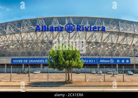 NIZZA, FRANKREICH - 16. AUGUST: Außenansicht der Allianz Riviera Stade de Nice, Cote d'Azur, Frankreich, am 16. August 2019. Im Stadion finden Heimspiele von O statt Stockfoto