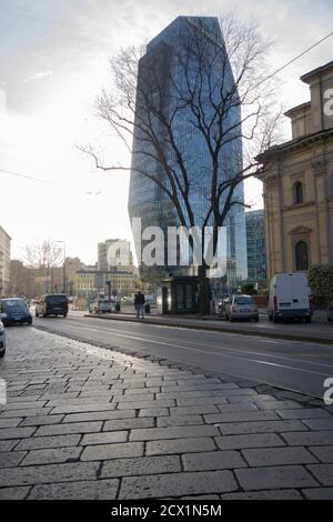 Typischer Blick auf das moderne Stadtzentrum mit dem typischen Mischung aus alten und modernen Gebäuden Stockfoto