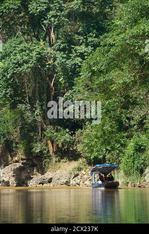 Reisen auf dem Fluss Nang und Ba, See. Vietnam Stockfoto