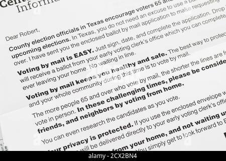 Austin, Texas, USA. September 2020. Mailings von der Non-Profit-, Non-Partisan Center for Voter Information ermutigen einen Bewohner von Austin, TX, per Post bei der bevorstehenden Parlamentswahl am 3. November zu wählen. Weitere Untersuchungen zeigen, dass die bundesweite Organisation Teil eines linksgerichteten demokratischen Bemühens ist, die Wahlbeteiligung zu erhöhen. Quelle: Bob Daemmrich/ZUMA Wire/Alamy Live News Stockfoto