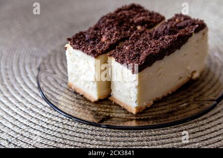 Nahaufnahme von sernik - polnischer Käsekuchen Stockfoto