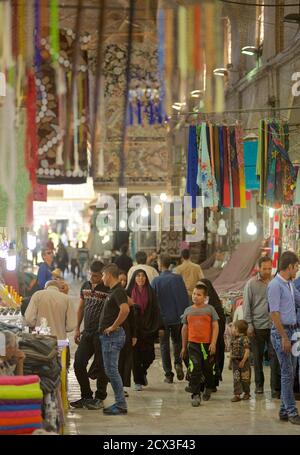 Vakil Bazaar ist der Hauptbasar von Shiraz, Iran, im historischen Zentrum der Stadt. Iran Stockfoto