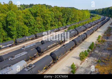 Dunbar, Pennsylvania - leer verflüssigtes Erdöl Gas Eisenbahnwagen in einem Southwest Pennsylvania Railroad-Werft gespeichert. Southwest Pennsylvania hat s Stockfoto