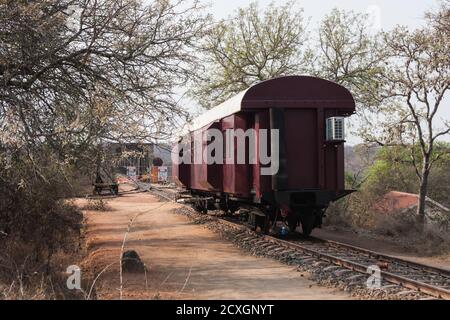 Skukuza, Kruger National Park, Südafrika Sept 26 2020: Kruger Shalati Train on the Bridge Hotel ist ein neues Luxushotel, das in Kürze in Kruger eröffnet wird. Stockfoto