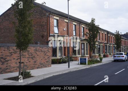 Neuentwicklung des Wohnviertels Welsh Streets, Liverpool September 2020. Die Welsh Streets gewannen die Residential Accolade bei den RICS Awards Grand Stockfoto