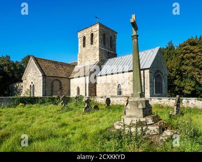 Kirche St. Martin im normannischen Stil Klasse II* aufgeführt Gebäude in Allerton Mauleverer in der Nähe von Knaresborough North Yorkshire England Stockfoto